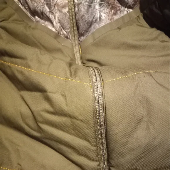 Under Armour Coat - Picture 13 of 14